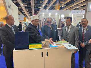 الأمين العام لاتحاد أدباء وكتاب...