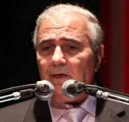 الشاعر الكبير فاروق جويدة: معارض...