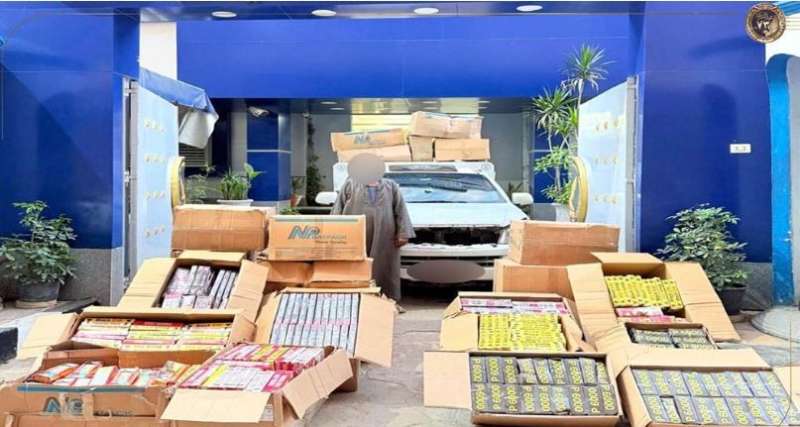 ضبط عامل بالفيوم لقيامه بإدارة ورشة لتصنيع الألعاب النارية وبحوزته قرابة 2مليون قطعة ألعاب نارية بقصد الإتجار