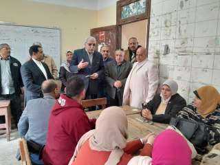 مدير تعليم القليوبية... يتابع أعمال...