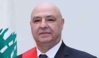رئيس لبنان يدعو سكان الجنوب...