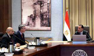 رئيس الوزراء يلتقي الرئيس التنفيذي...