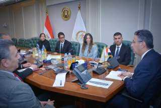 وزير التموين يبحث سبل التعاون...