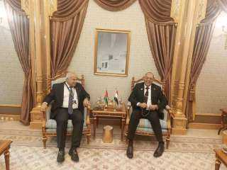 وزير العمل يلتقي نظيره الأردني...