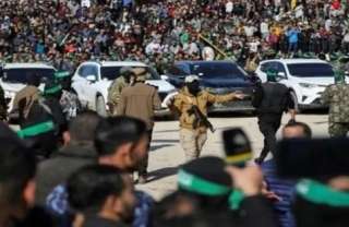 الصليب الأحمر يتسلم المحتجزة الإسرائيلية...