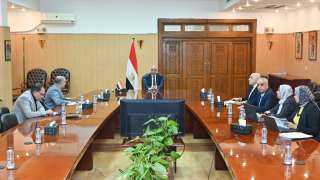 وزير الرى يتابع حالة منظومة...