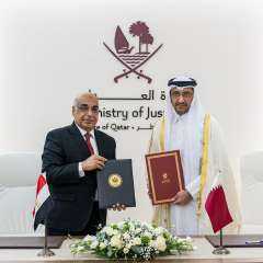 وزير العدل يوقع مع نظيره...
