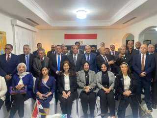 خلال زيارته إلى البحرين، وزير...