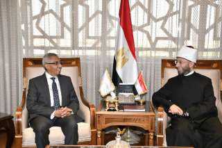 وزير الأوقاف يستقبل مساعد وزير...