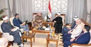 وزير الأوقاف يستقبل مدير المكتب...