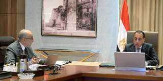 رئيس الوزراء يتابع تطوير شركات...