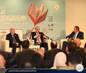 وزير الشئون النيابية يوضح في...