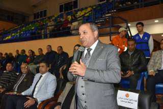 محافظ بورسعيد ورئيس لجنة الشباب...