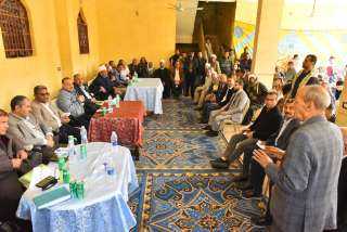 محافظ أسيوط يواصل لقاءاته الجماهيرية...