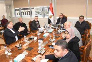 وزير الإسكان يتابع معدلات تسويق...