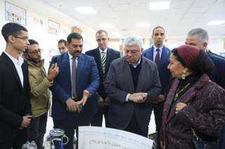 وزير التعليم العالي يتفقد جامعة...