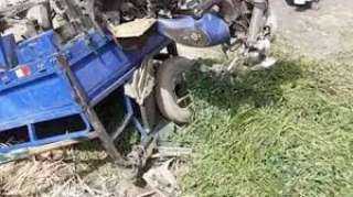 إصابة 10 عاملات فى حادث...