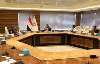 خالد عبدالغفار يستقبل ممثل شركة...