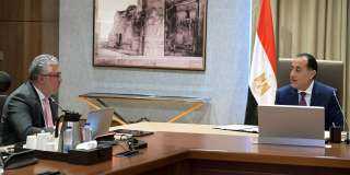 رئيس الوزراء يتابع مع رئيس...