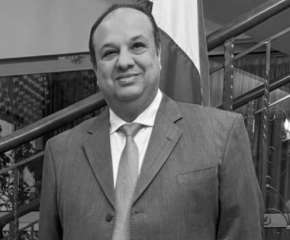 وزارة الخارجية تنعي السفير أيمن...