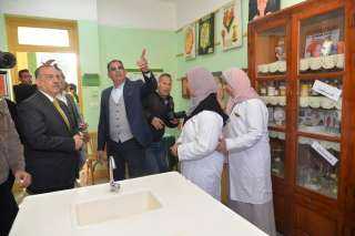 محافظ أسيوط يفتتح مدرسة الأمل...