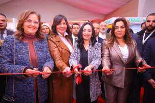 انطلاق فعاليات معرض ديارنا للحرف...