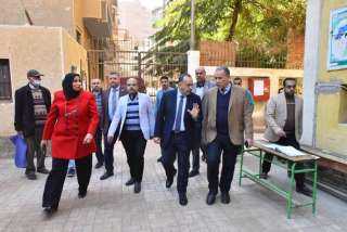 محافظ أسيوط يتفقد مدرسة السيدة...