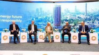 مؤتمر مصر الدولى للطاقة يستضيف...
