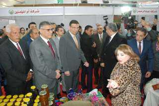 وزير الزراعة ومحافظ الجيزة يفتتحان...