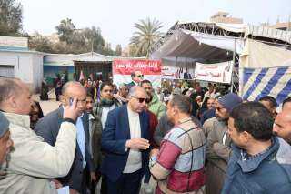 محافظ المنيا يفتتح معرضين ”...