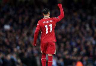 محمد صلاح يقود التشكيل المثالي...