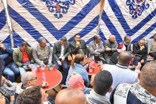 محافظ أسيوط يواصل لقاءاته الجماهيرية...
