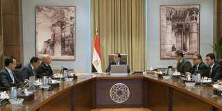 رئيس الوزراء يُتابع مستجدات الموقف...