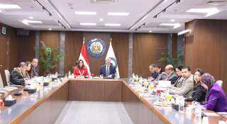 مجلس إدارة هيئة البترول يعقد...