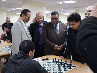 نائب رئيس جامعة الأزهر لشئون...
