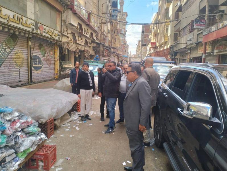 محافظ الدقهلية في جولة تفقدية بالمنصورة: متابعة حالة النظافة والاشغالات بشوارع المدينة