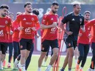 الأهلي يدخل معسكراً مغلقاً الليلة...