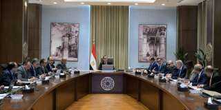رئيس الوزراء يتابع مستجدات موقف...