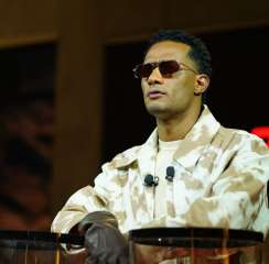 محمد رمضان يعلق: مدفع رمضان...