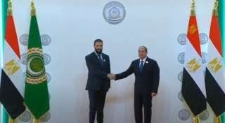 شاهد.. الرئيس السيسي يستقبل الرئيس...