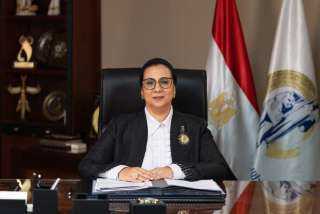 المستشارة أمل عمار تغادر مصر...