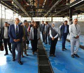 وزيرة التنمية المحلية ومحافظ القليوبية...
