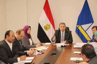 محافظ دمياط يبحث مخططات الإنشاء...