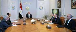 الرئيس السيسى يبحث مع الحكومة...
