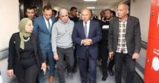 وزير الصناعة والنقل يزور مصابى...