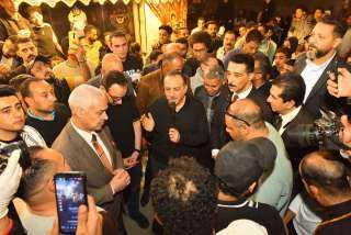 محافظ أسيوط يشارك أهالي وشباب...