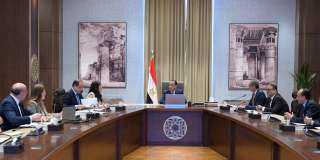 رئيس الوزراء يتابع جهود فض...