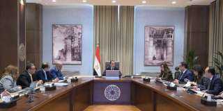رئيس الوزراء يتابع موقف تمويل...