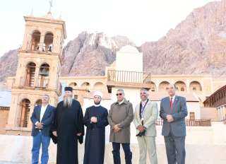 وزير الأوقاف ومحافظ جنوب سيناء...