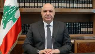 الرئيس اللبناني يدين محاولات استدراج...
